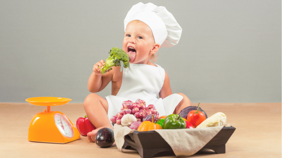 baby eating healthy foods
